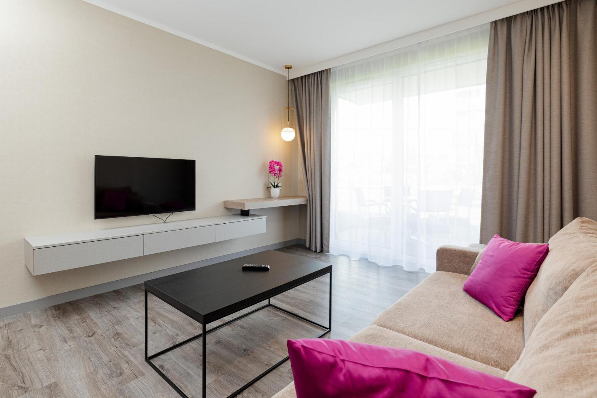 Perfect Holiday Apartments Bel Mare By Noclegi Renters Miedzyzdroje Ngoại thất bức ảnh